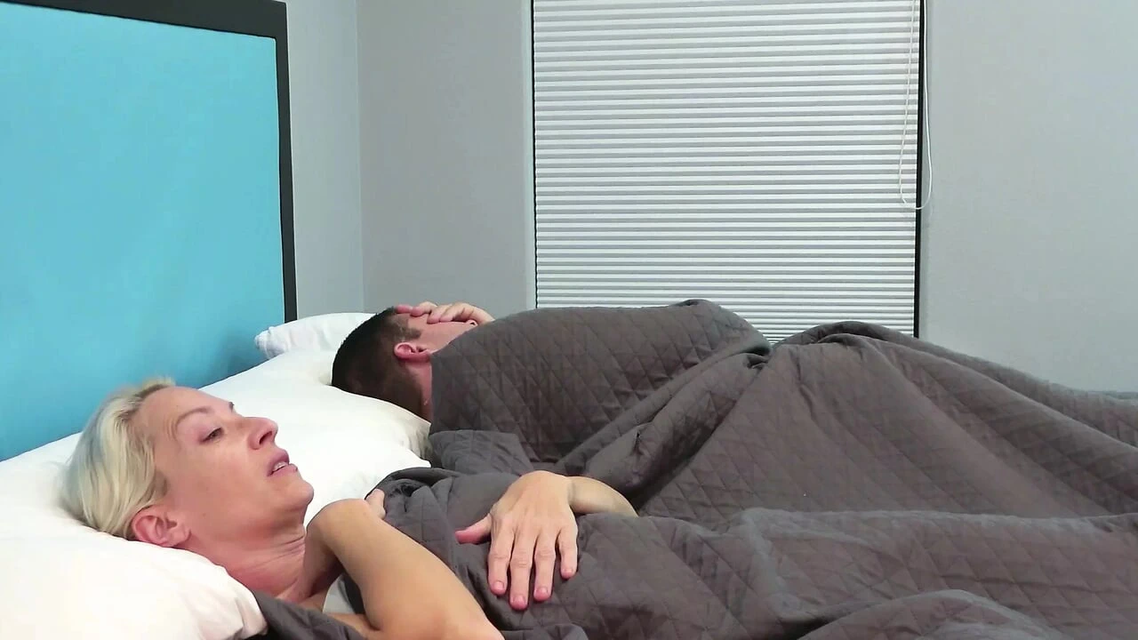 SHARING A BED WITH E01 Stepmom And Stepson Share A Bed 4K FREE FULL VIDEO