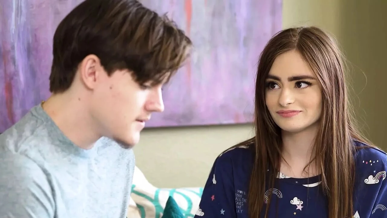 Sis Swap – Hot Teen Babes Show Their Naive Stepbrothers How To Score With Girls